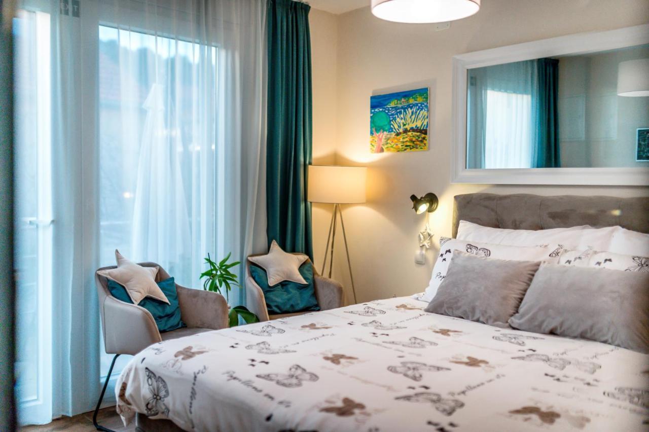 Apartments Stella Mariela 希贝尼克 外观 照片